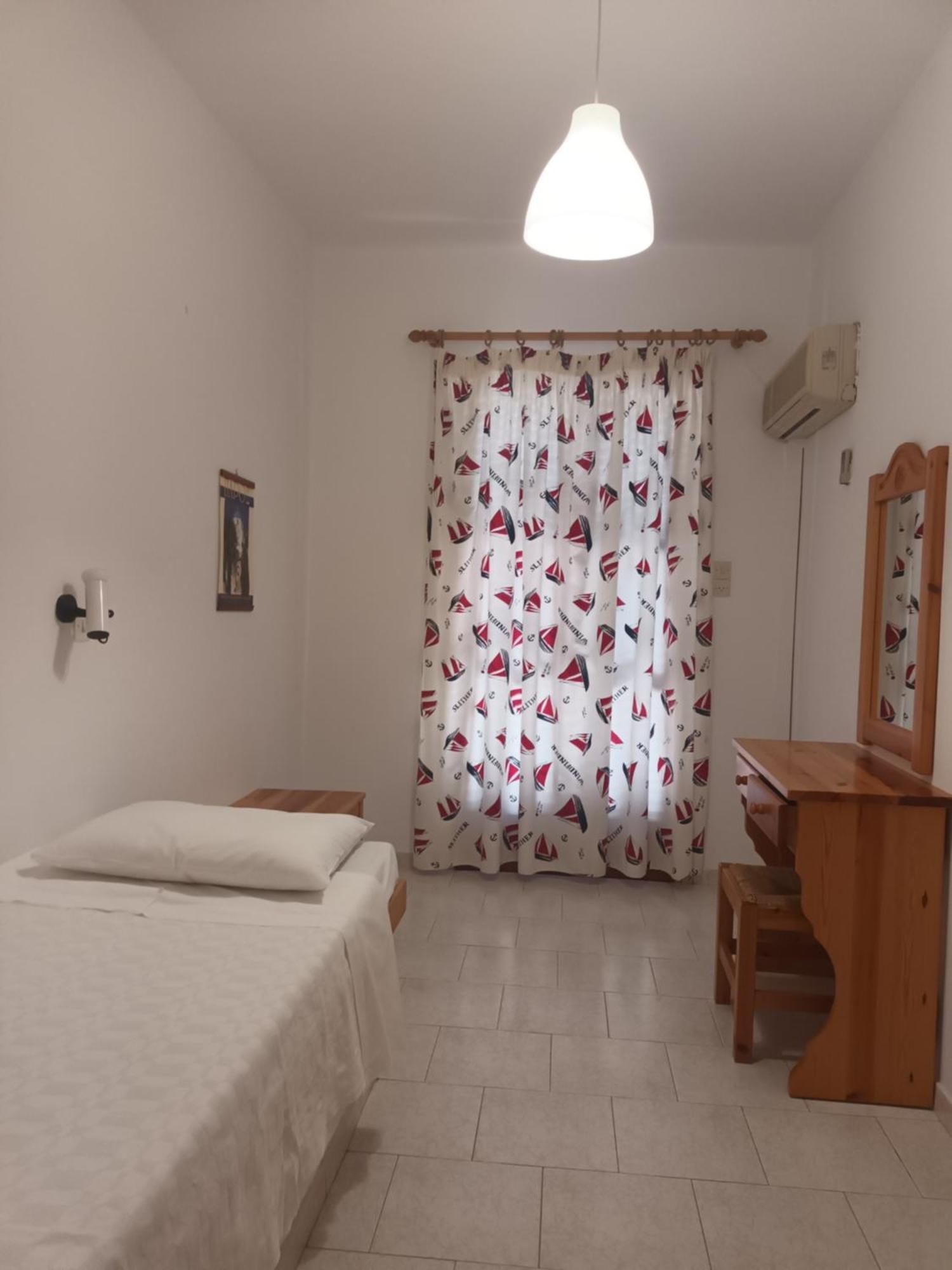 Holidays In Paros Aliki  Luaran gambar